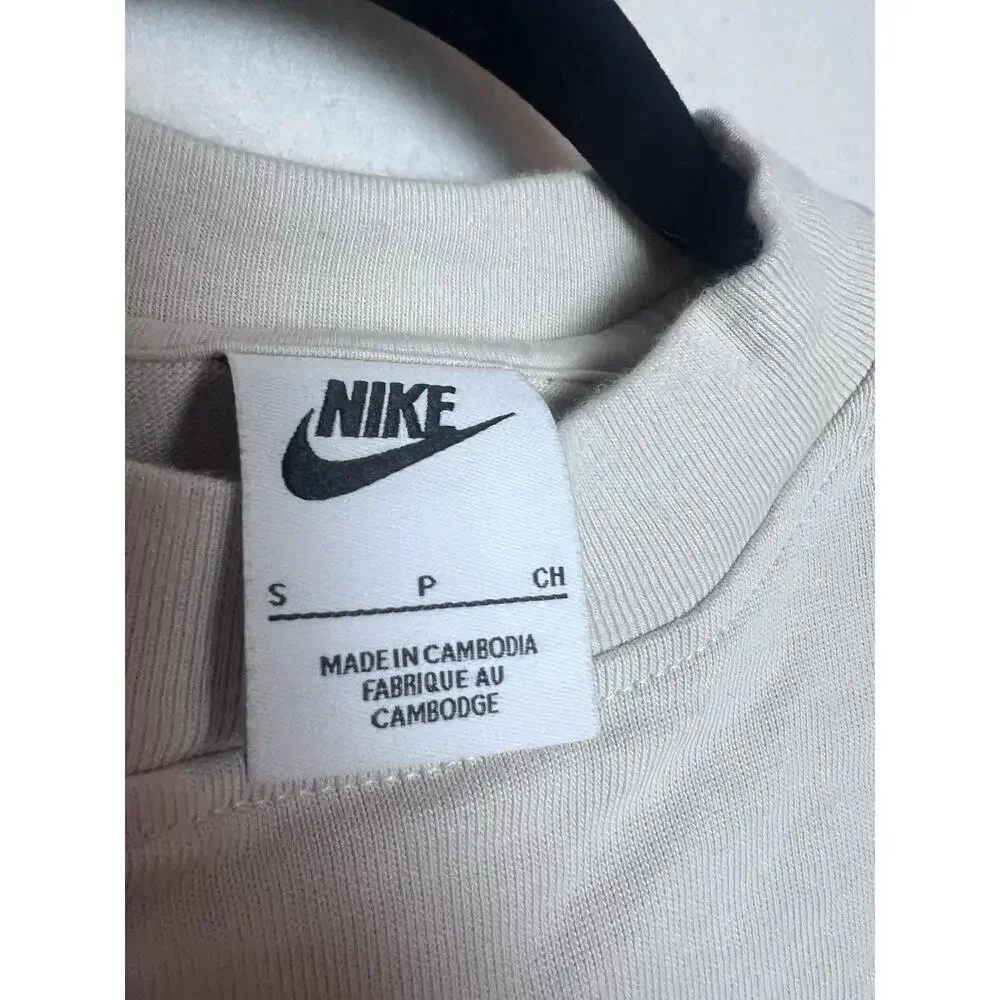 Nike Women's Short Sleeve Crop Top T-Shirt Size Small Beige Crew Neck
